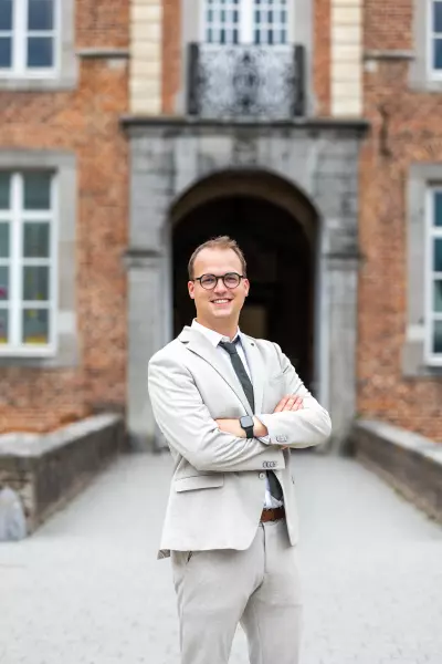 Mr. Bram Maes